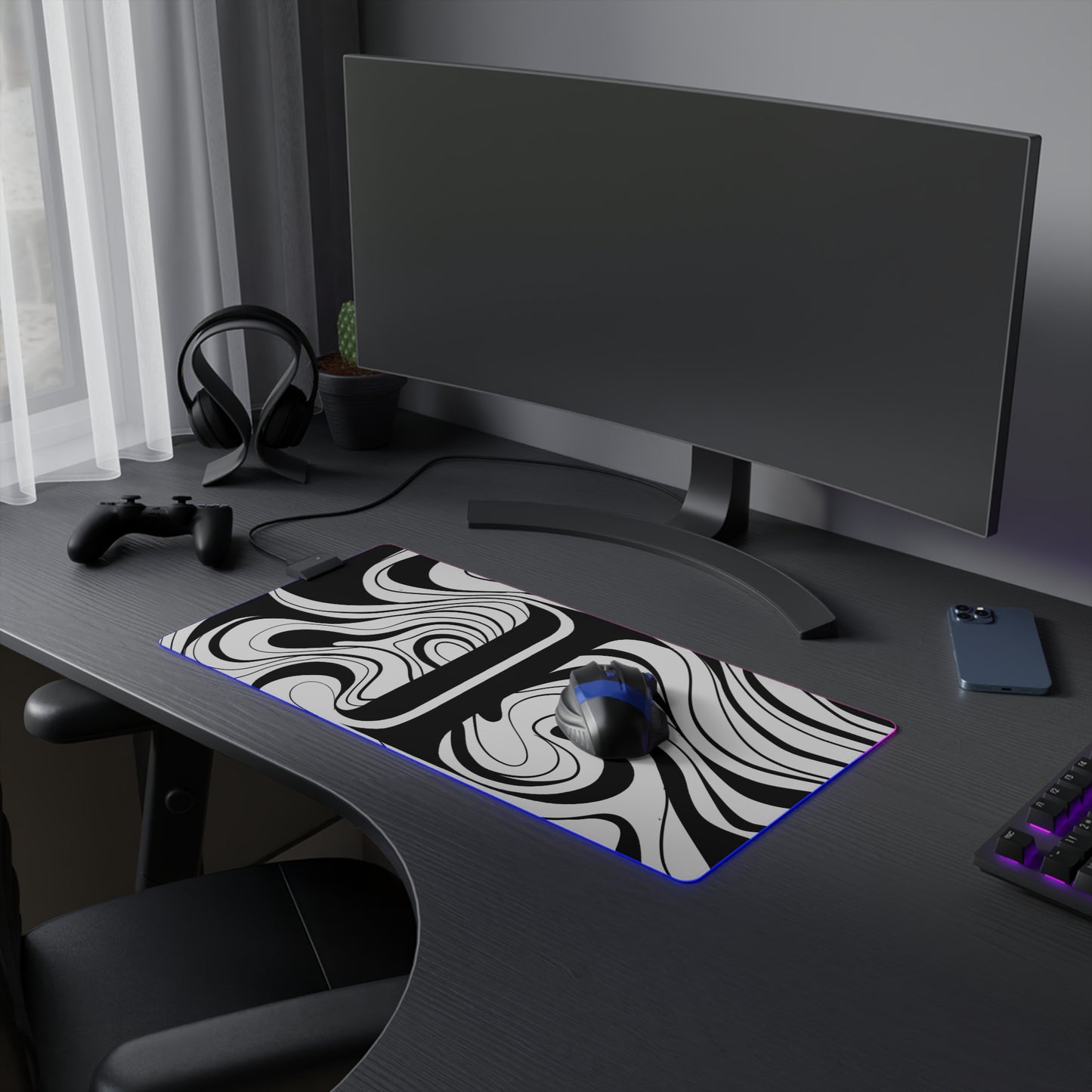 J'LEE LAUREEN EXPERIENCE LED Gaming Mouse Pad